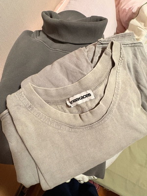 Μπλούζες Sneakaces oversized σαν καινούργιες, γκρι, σετ 2 τεμαχίων