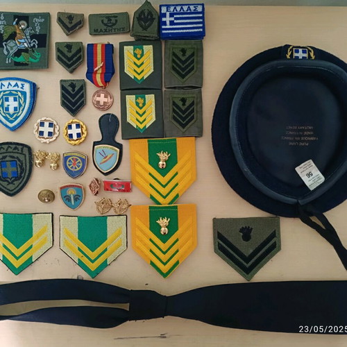 Army uniforms like new, various sizes and types
