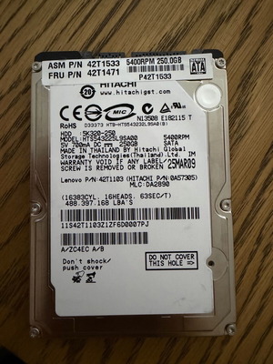 Hitachi SATA 250GB употребяван за лаптоп