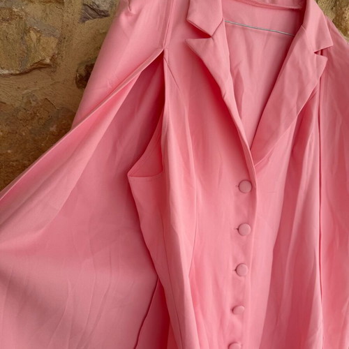Dress with integrated cape pink, size XL, like new