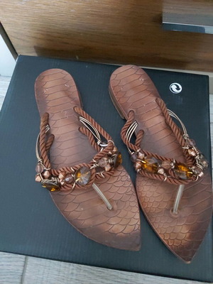 Pointed slippers used, brown with beads, size 38