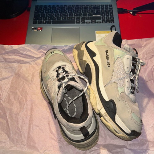 Balenciaga sneakers size 42 like new, gray and turquoise shoes