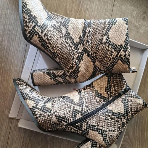 Women's snake print ankle boots size 39, lightly used