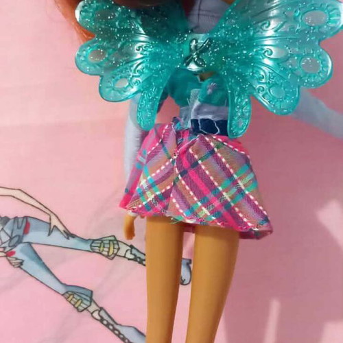 Winx Club Aisha Layla Fairy School doll like new with wings and authentic outfit