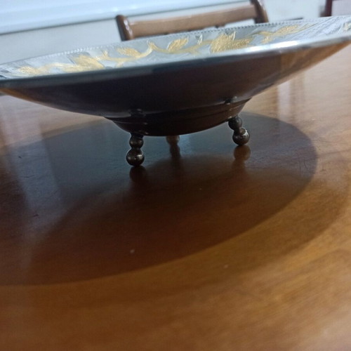 24K decorative plate like new with embossed gold decoration