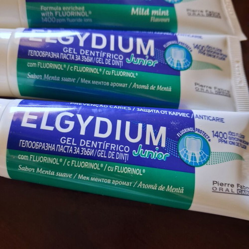 Elgydium Junior toothpaste with mild mint flavor, new