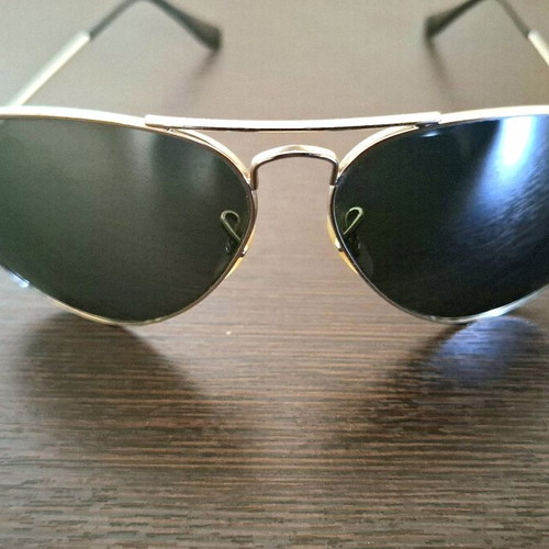 Ray-Ban Aviator RB 3025 5814 sunglasses used silver frame with green G15 lenses