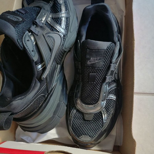 Nike V2K Run shoes, black, size 39