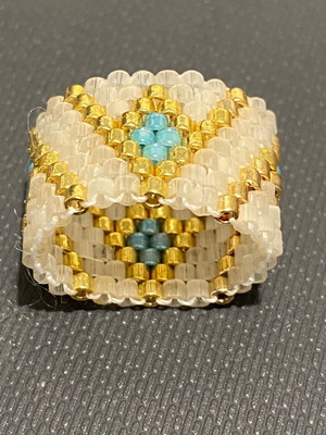 Handmade ring with miyuki beads and nylon thread, small size, new
