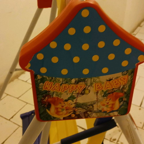 Children's swing like new for indoor and outdoor use