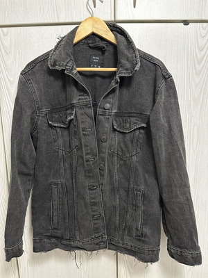 Jean jacket Bershka μαύρο μέγεθος S σαν καινούργιο