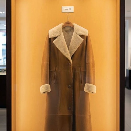 Muton coat new, very warm, size Medium, camel color