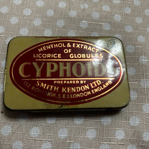 Cyphoide collectible metal box used, English 60s