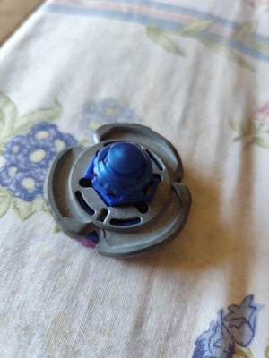 Beyblade Fox like new