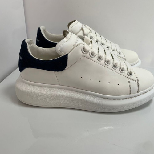 Alexander McQueen Oversized Sneakers like new, size 38, white