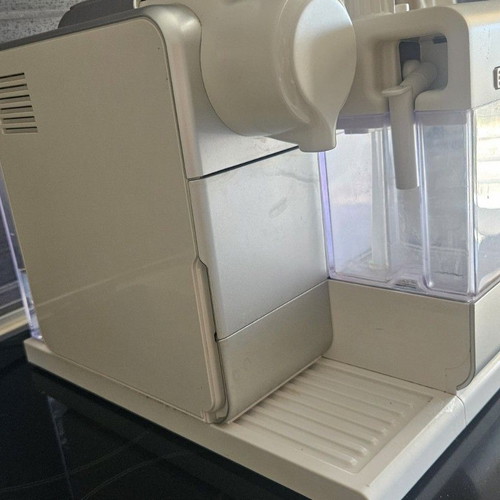 DeLonghi Nespresso Lattissima Touch coffee machine used
