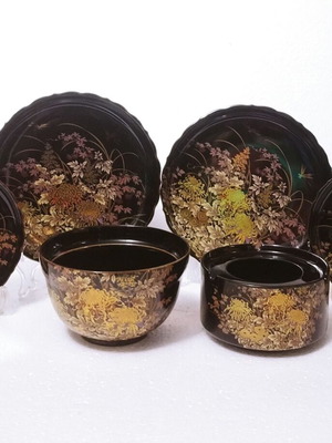 Συλλογή 6 τμ. Shibata Tenmoku-Kiku Hand Painted Flowers&Dragonflies Japan 49'-70'.