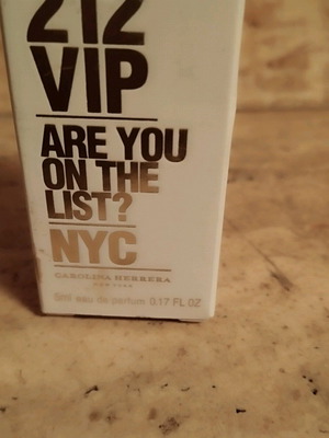 Μινιατούρα Carolina Herrera 212 Vip vintage συλλεκτικό σαν καινούργιο