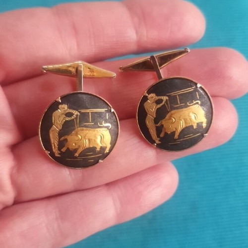 Vintage Damascene Toledo cufflinks used, gold and black