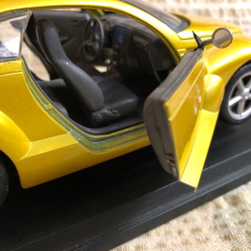 Maisto Chrysler Pronto Cruizer 1:18 original concept version collectible car like new
