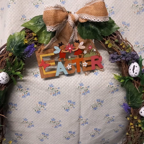 Handmade Easter wreath 65×52 like new