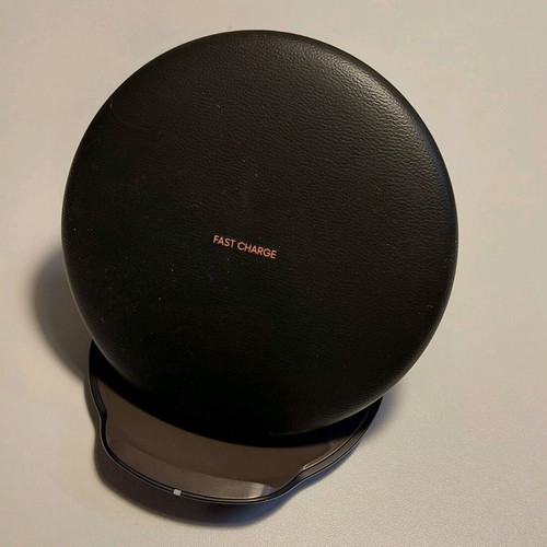 Samsung wireless charger EP-PG950 used, pad & stand
