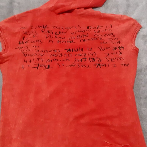 VCM Tshirt with hood fancy red M/L like new
