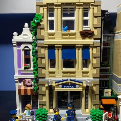 Lego Modular Police Station 10278 like new