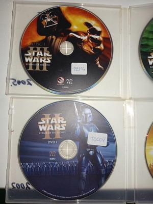 Star Wars II Attack of the Clones и III Return of the Jedi DVD употребявани с допълнителни функции