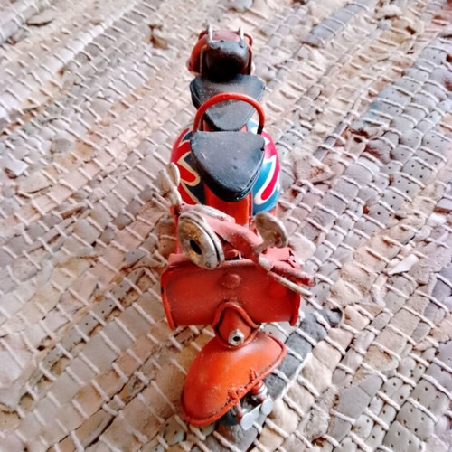 Decorative metal Vespa used