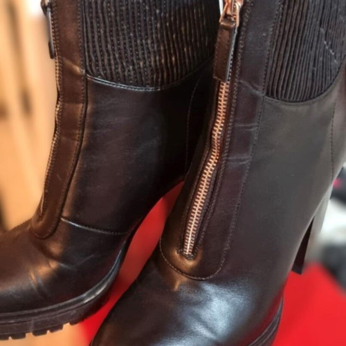 Migato women's black ankle boots like new, 10cm heel