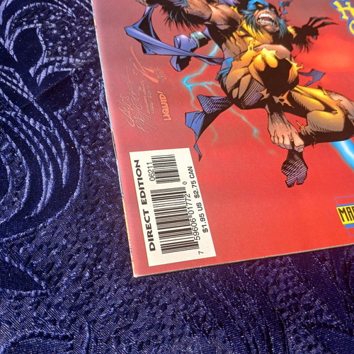 X-Men #62 like new with Carlos Pacheco signature