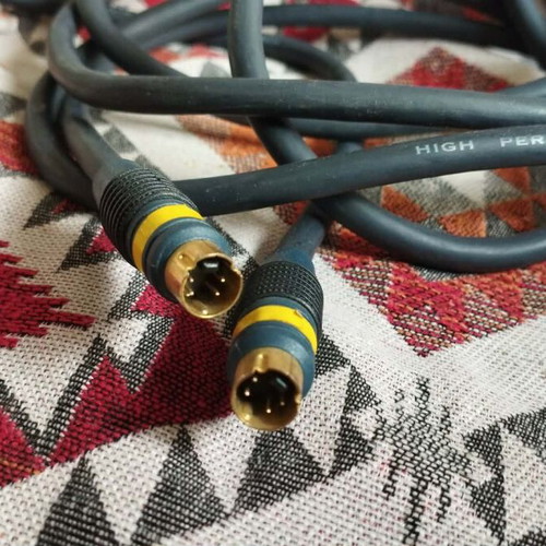 S-VHS S-Video cable 4-pin mini-DIN connector like new