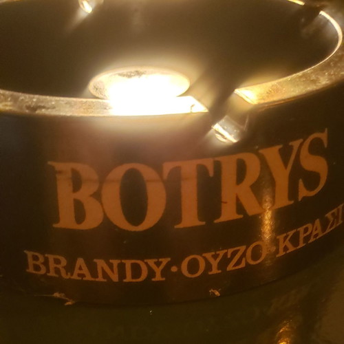 Botrys ashtrays used, pack of 4, plastic