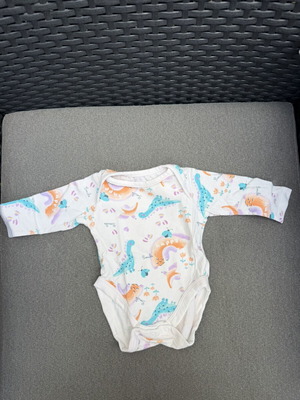 Long-sleeve baby bodysuits 0-1M & 0-3M