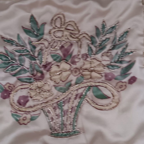 Pillowcase used, size 42x39 cm