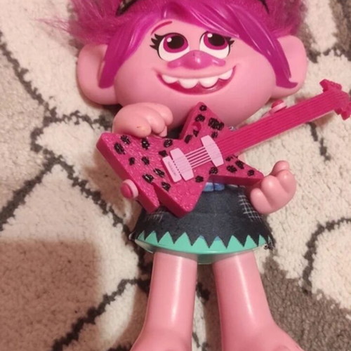 Trolls Pop To Rock Singing Figure like new