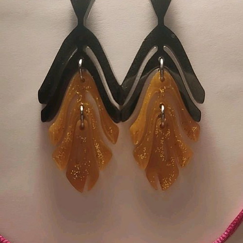 Handmade earrings made of resin glass new