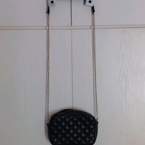 Quilted black H&M crossbody bag like new with chain