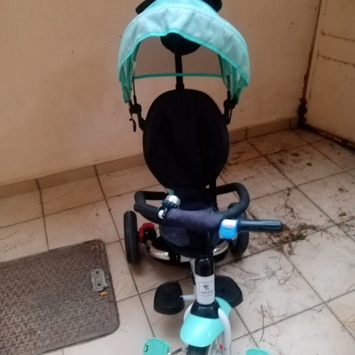 Lorelli Matrix tricycle bike used, foldable with canopy, blue