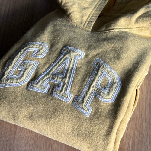 GAP sweatshirt like new, size M, soft yellow