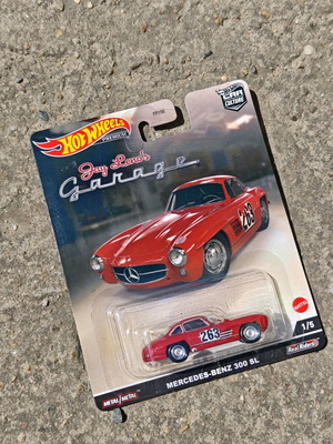 Hot Wheels Mercedes 300 SL new