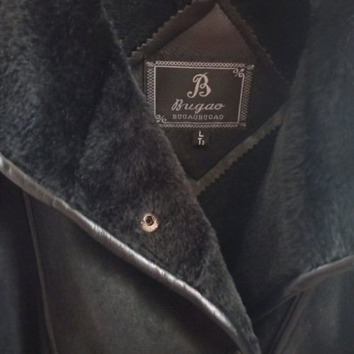 Black synthetic mouton coat like new, size XL