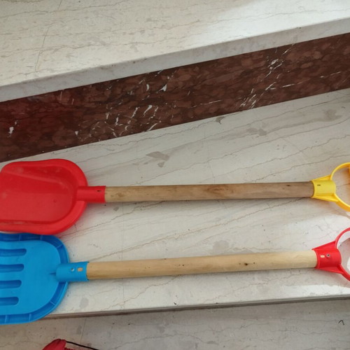 Children's toys rake and shovel large size like new