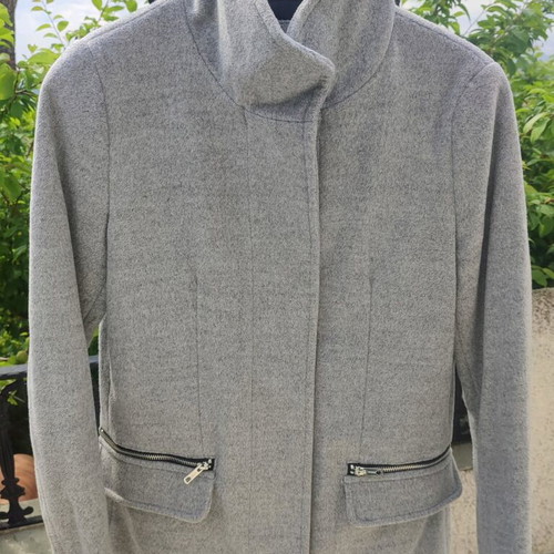 Bershka coat size S gray like new