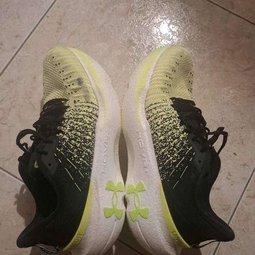 Παπούτσια Under Armour Infinite Elite σαν καινούργιο, αθλητικά, μέγεθος 44, κίτρινα