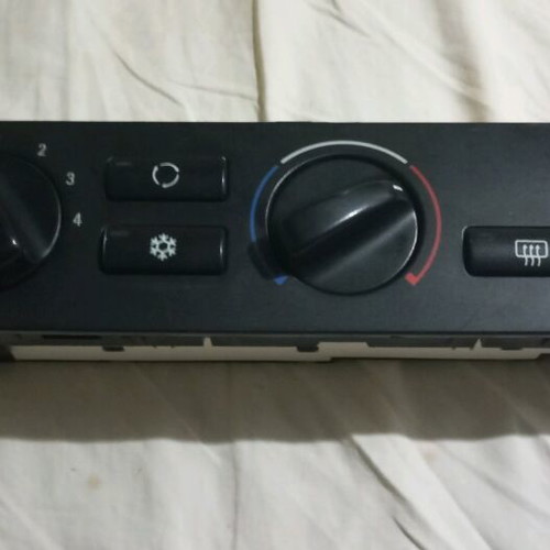 BMW e46 a/c console used