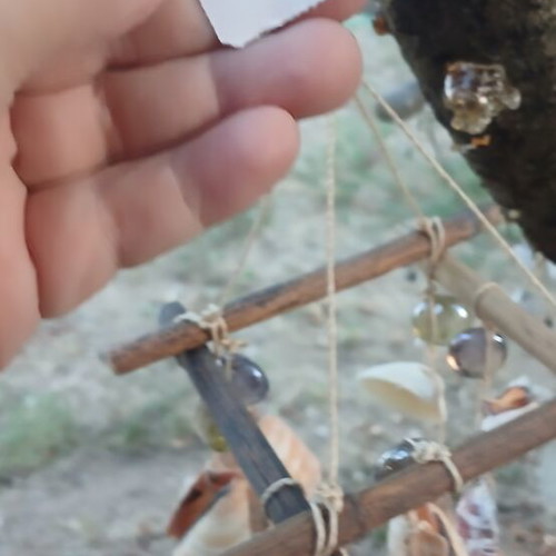 Melodos hanging decoration with real seashells