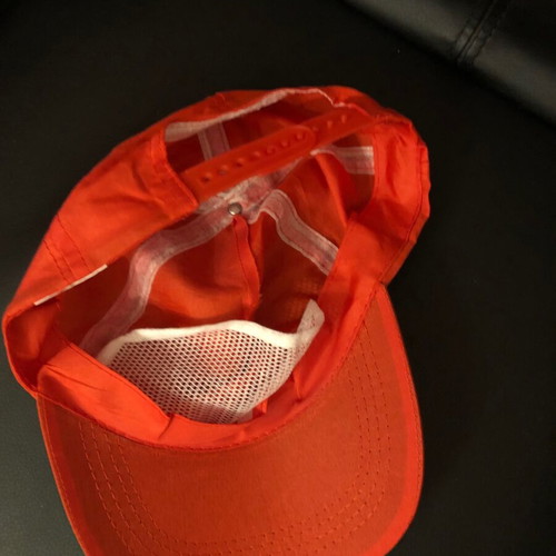 Red jockey cap like new, lightweight breathable fabric