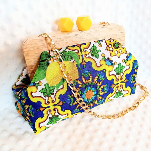 Handmade shoulder bag with lemon design and minky lining